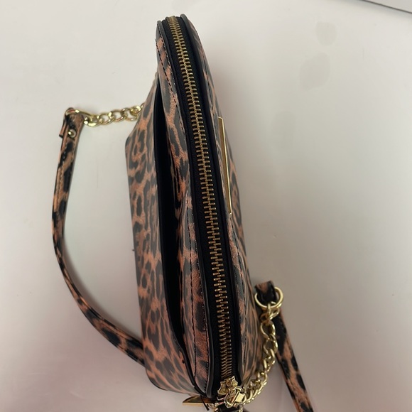 Steve Madden Cheetah/Leopard Print Crossbody Bag Shoulder Purse - Picture 7 of 11